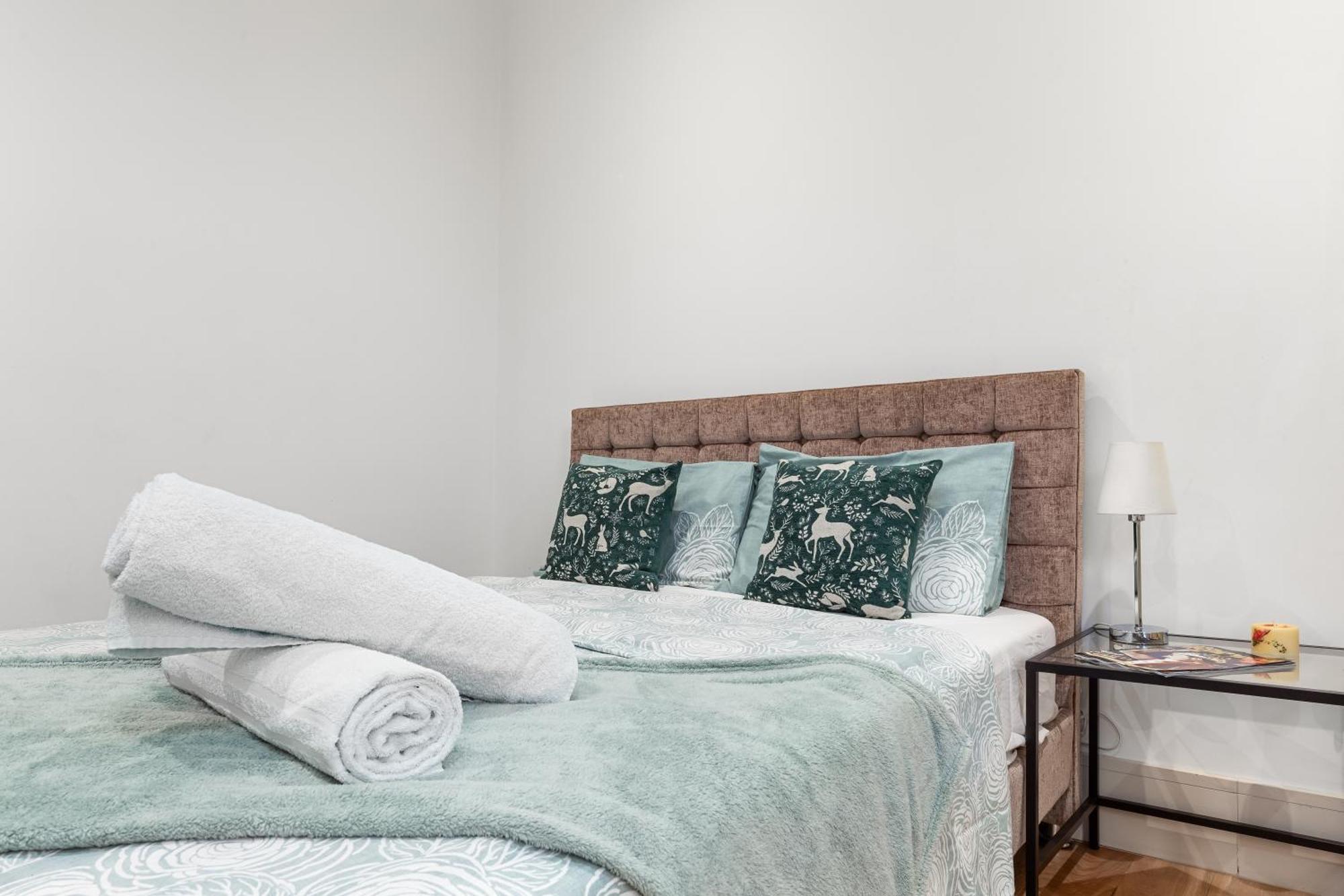Modern Spacious 1 Bed Flat Near Richmond Park Londra